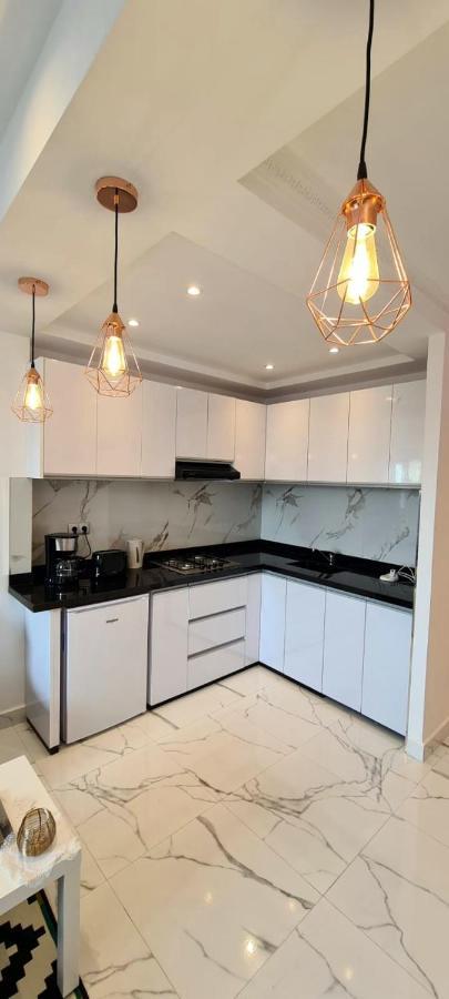 Luxueux Appartement Downtown Рабат Екстериор снимка