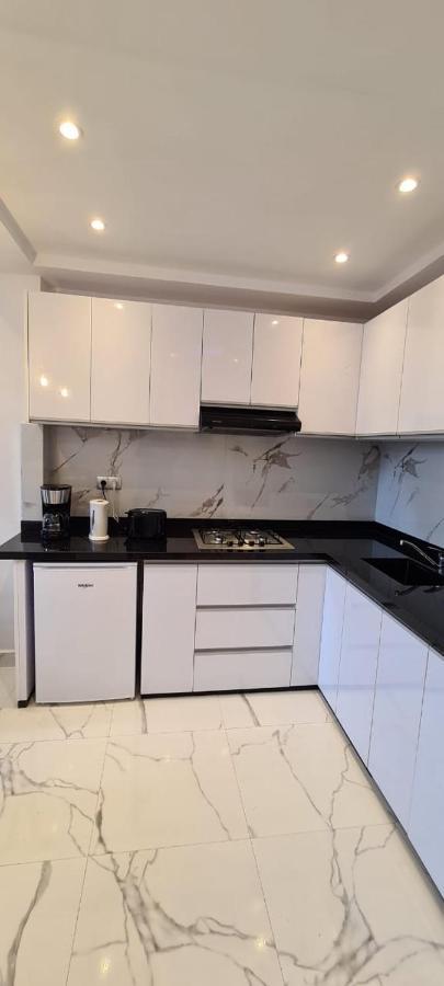 Luxueux Appartement Downtown Рабат Екстериор снимка