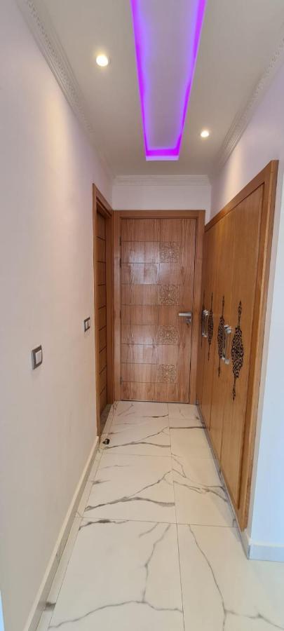 Luxueux Appartement Downtown Рабат Екстериор снимка